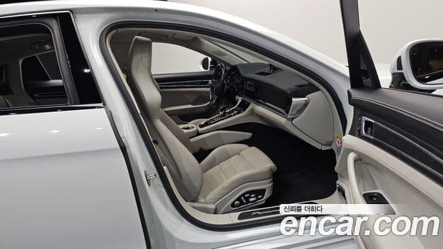 Porsche Panamera 2020 — Photo 20/20