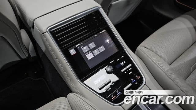 Porsche Panamera 2020 — Photo 10/20
