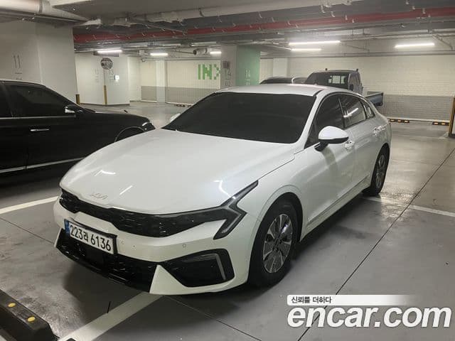 Kia K5 2025 — Şəkil 1/10