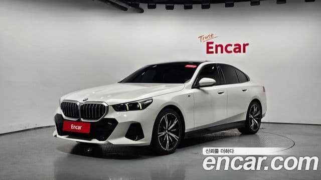 BMW 5 Series 2025 — Şəkil 11/20