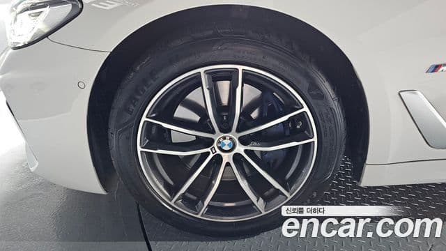 BMW 5 Series 2023 — Şəkil 5/20