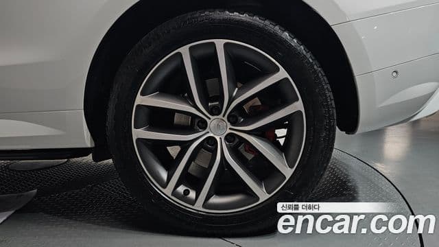 Land Rover Range Rover Sport 2024 — Photo 29/38
