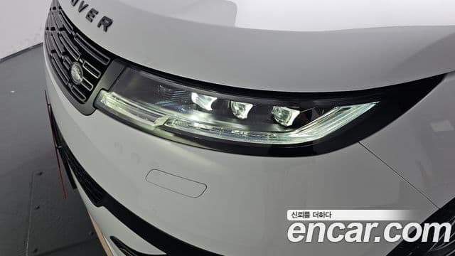Land Rover Range Rover Sport 2024 — Photo 33/38