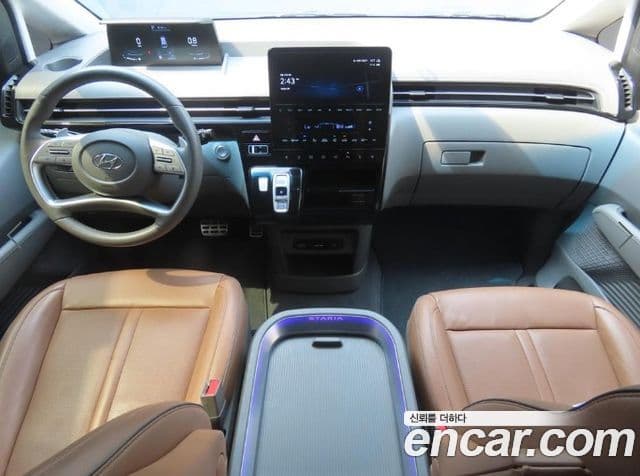 Hyundai Staria 2024 — Фото 7/20