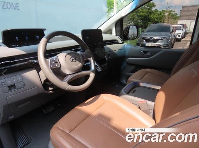 Hyundai Staria 2024 — Фото 15/20