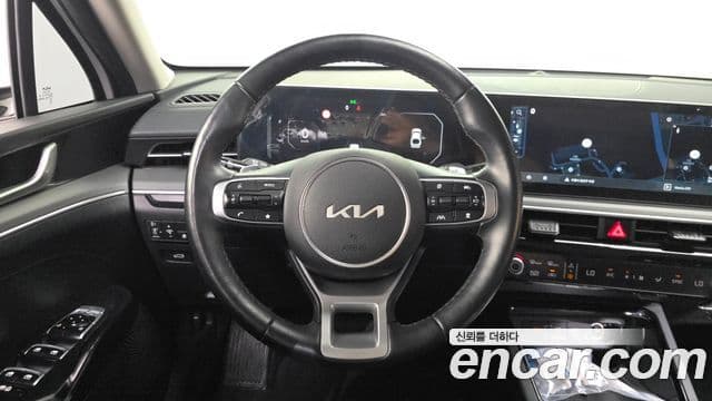 Kia K5 2024 — Şəkil 13/20