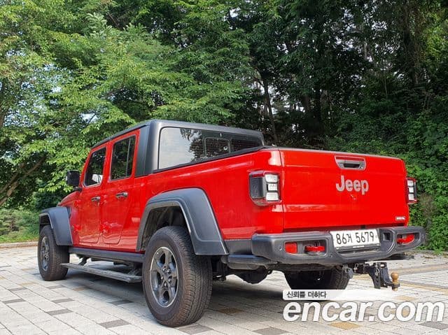 Jeep Gladiator 2020 — ფოტო 2/13
