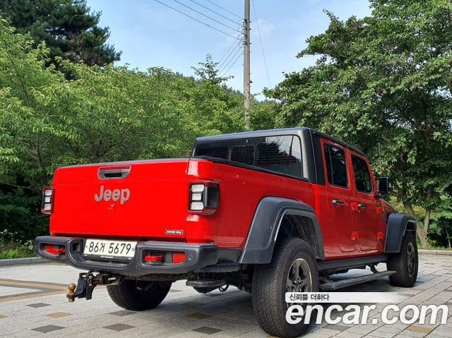 Jeep Gladiator 2020 — ფოტო 3/13