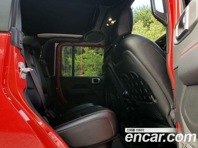 Jeep Gladiator 2020 — ფოტო 7/13