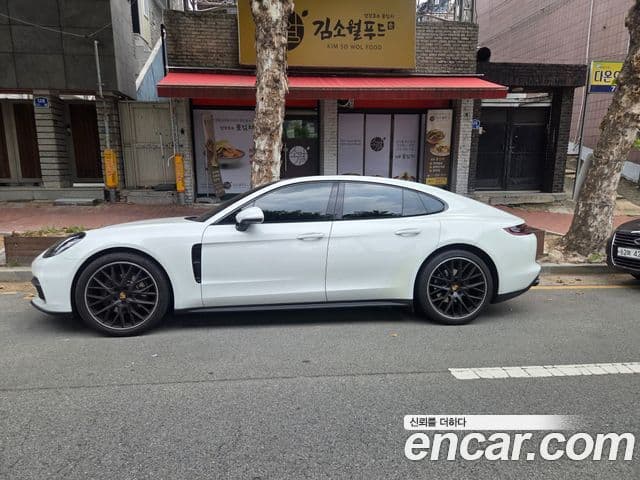 Porsche Panamera 2018 — Şəkil 9/12