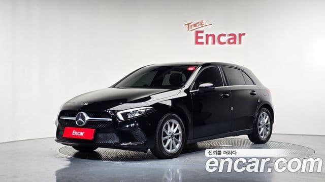 Mercedes-Benz A-Class 2019 — ფოტო 1/20