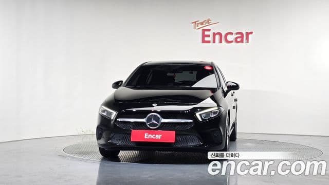 Mercedes-Benz A-Class 2019 — ფოტო 3/20