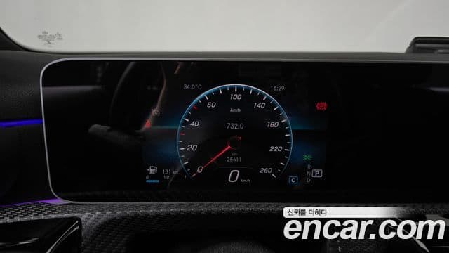 Mercedes-Benz A-Class 2019 — ფოტო 8/20