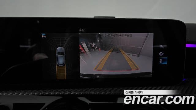 Mercedes-Benz A-Class 2019 — ფოტო 13/20