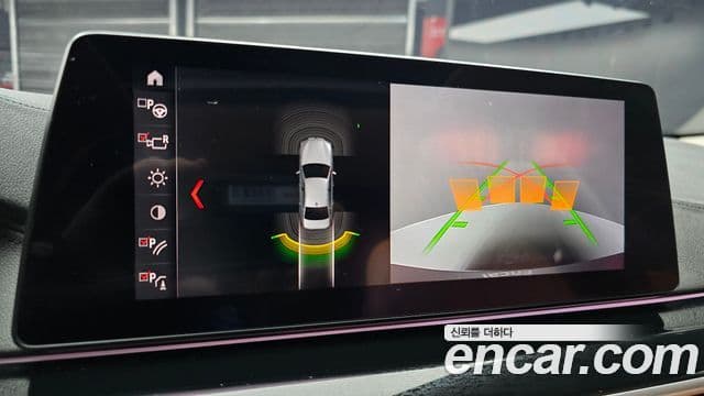 BMW 5 Series 2019 — ფოტო 15/20
