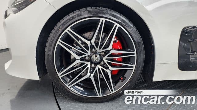 Kia Stinger 2020 — Фото 4/20