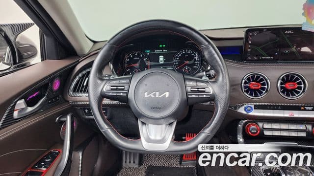 Kia Stinger 2020 — Фото 13/20