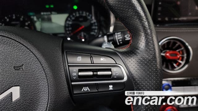 Kia Stinger 2020 — Фото 16/20