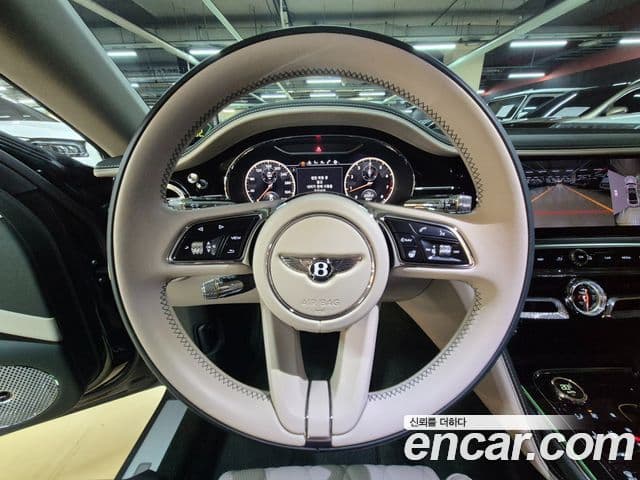 Bentley Flying Spur 2024 — ფოტო 5/20