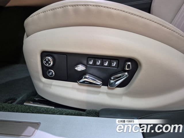 Bentley Flying Spur 2024 — ფოტო 9/20