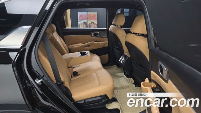 Kia Sorento 2021 — Фото 11/20