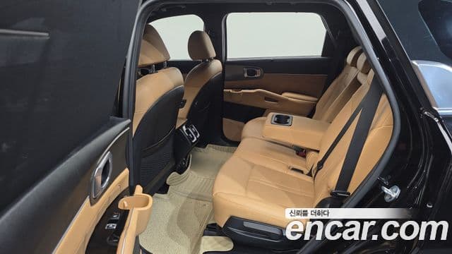 Kia Sorento 2021 — Фото 12/20