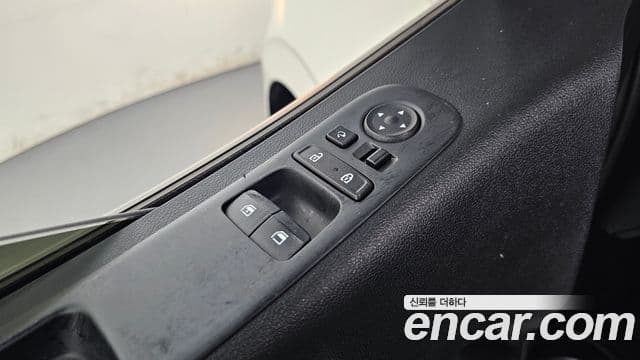 Hyundai Staria 2021 — Şəkil 3/31