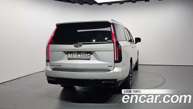 Cadillac Escalade 2023 — ფოტო 3/20