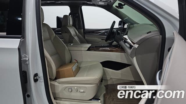 Cadillac Escalade 2023 — ფოტო 9/20