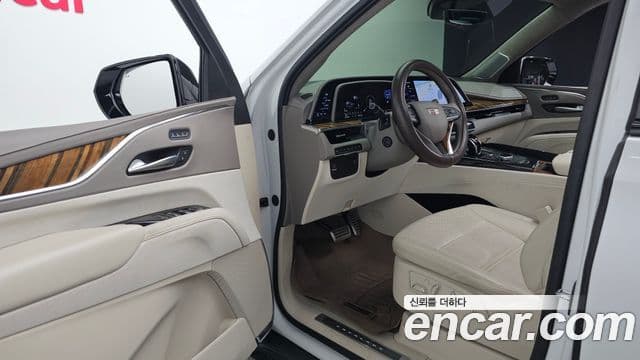Cadillac Escalade 2023 — ფოტო 10/20