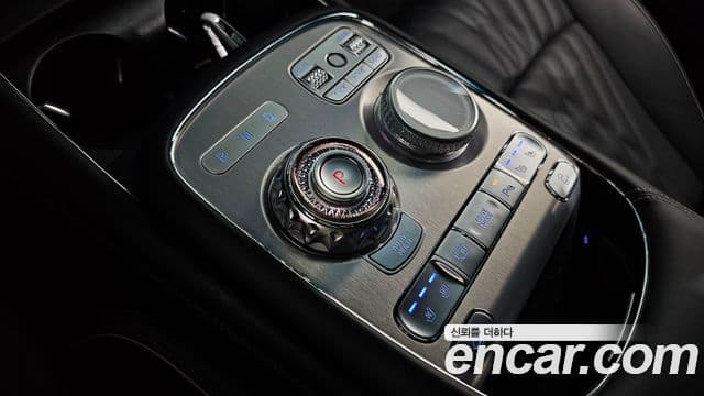 Genesis G90 2022 — Şəkil 9/20