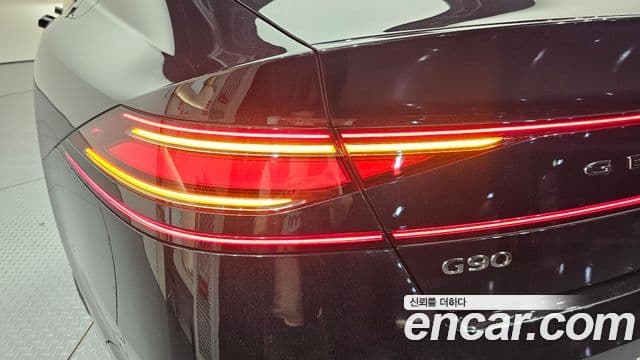 Genesis G90 2022 — Photo 6/34
