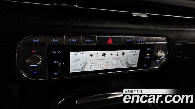 Genesis G90 2022 — Photo 34/34