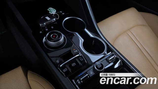 Kia K5 2020 — ფოტო 9/20