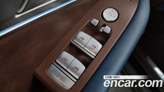 BMW XM 2025 — ფოტო 16/20