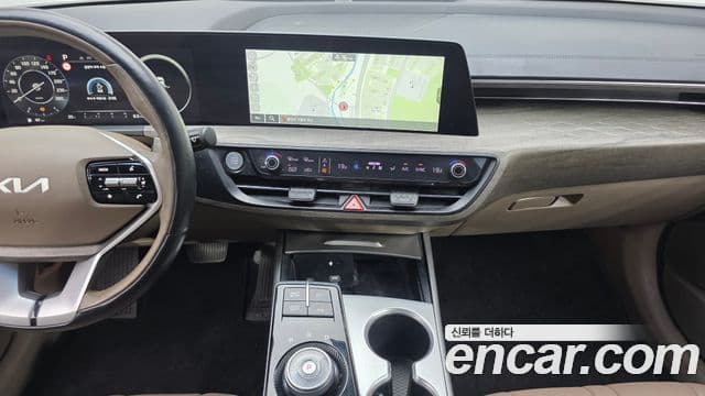 Kia K8 2022 — Şəkil 14/20
