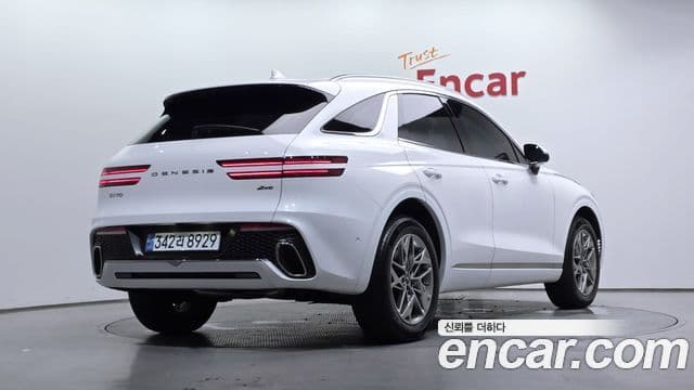 Genesis GV70 2022 — Şəkil 2/20