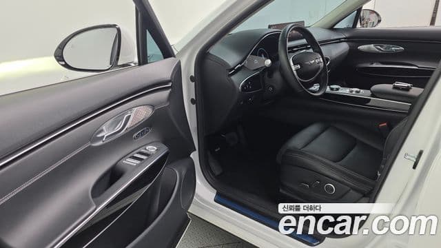 Genesis GV70 2022 — Şəkil 10/20