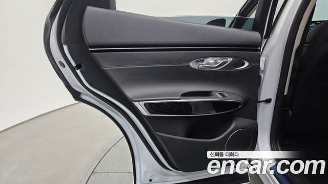 Genesis GV70 2022 — Şəkil 4/30