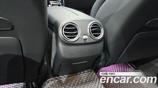 Mercedes-Benz E-Class 2018 — Şəkil 29/31