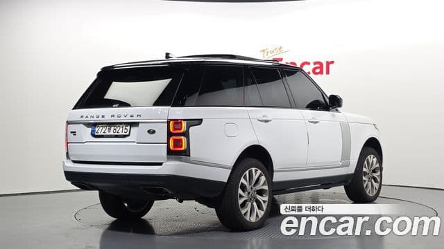 Land Rover Range Rover 2022 — ფოტო 2/20