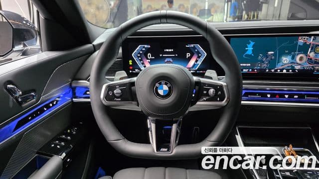 BMW 7 Series 2025 — Фото 13/20