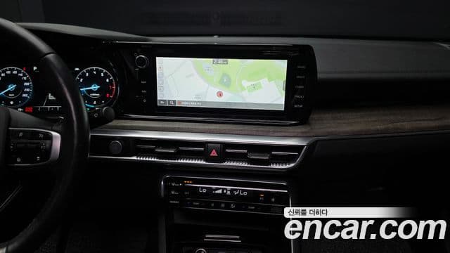 Kia K5 2021 — ფოტო 14/20