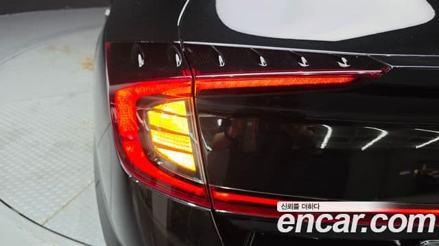 Hyundai Sonata Hybrid 2021 — ფოტო 14/30