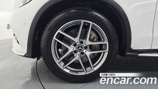 Mercedes-Benz GLC-Class 2018 — ფოტო 5/20