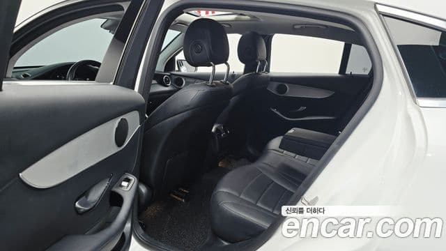 Mercedes-Benz GLC-Class 2018 — ფოტო 18/20