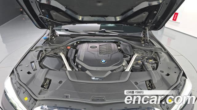 BMW 7 Series 2020 — ფოტო 6/20