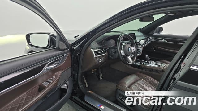 BMW 7 Series 2020 — ფოტო 20/20