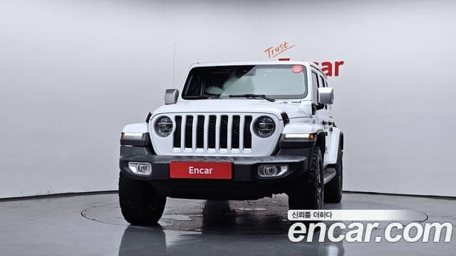 Jeep Wrangler 2022 — ფოტო 2/20