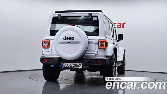 Jeep Wrangler 2022 — ფოტო 3/20